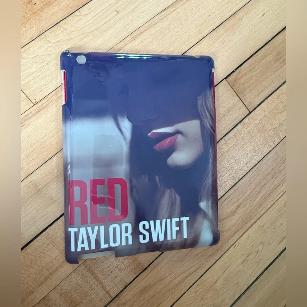 Taylor Swift‎ Red photo IPad cover 2012